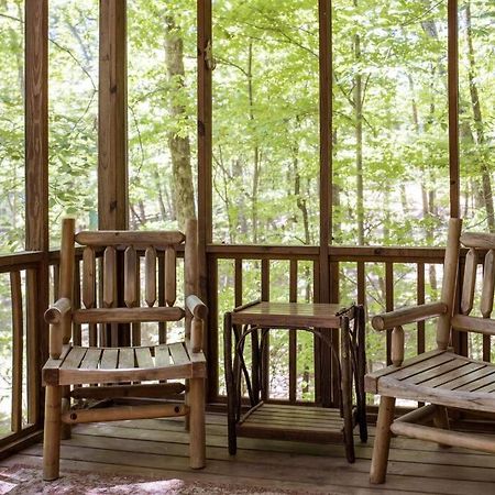 Pet Friendly Luxury Cabin Near Helen With Fire Pit คลีฟแลนด์ ภายนอก รูปภาพ
