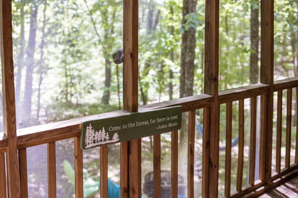 Pet Friendly Luxury Cabin Near Helen With Fire Pit คลีฟแลนด์ ภายนอก รูปภาพ