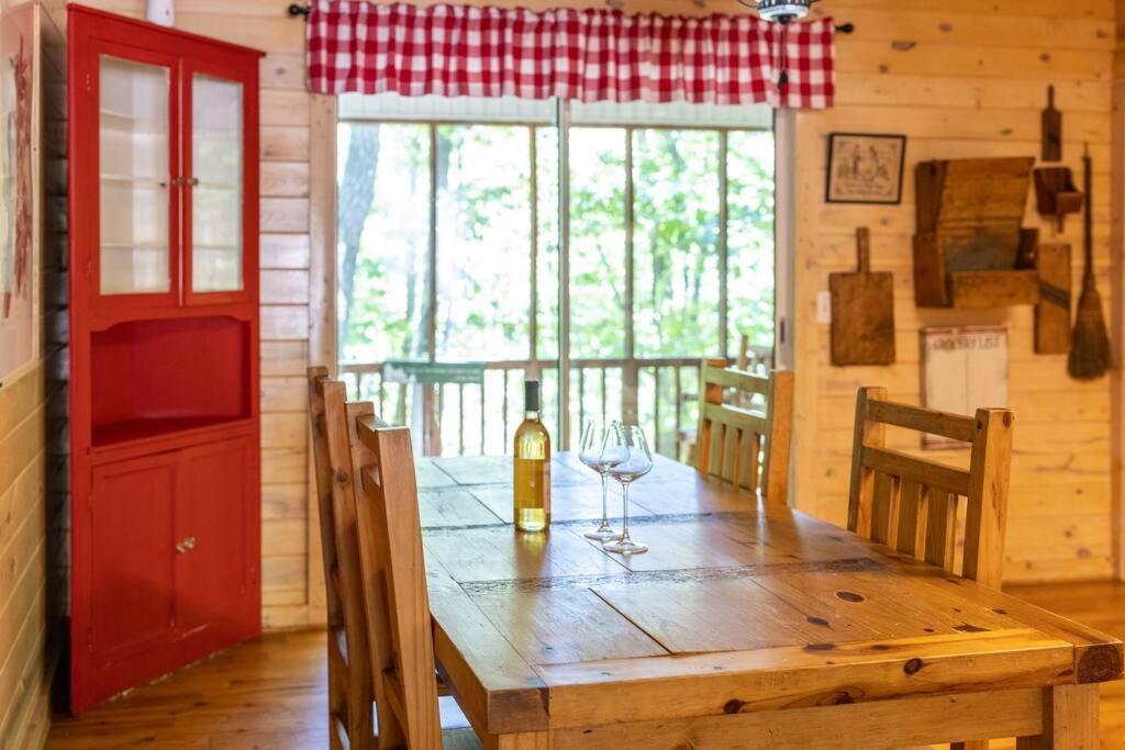 Pet Friendly Luxury Cabin Near Helen With Fire Pit คลีฟแลนด์ ภายนอก รูปภาพ