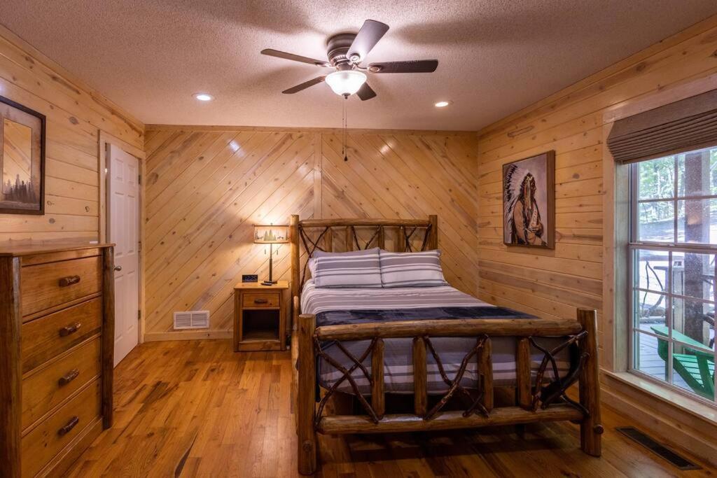 Pet Friendly Luxury Cabin Near Helen With Fire Pit คลีฟแลนด์ ภายนอก รูปภาพ